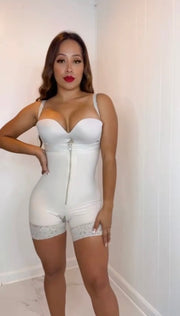 4146 With zipper high waisted